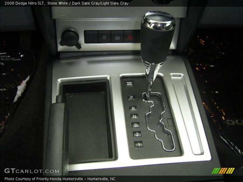 Stone White / Dark Slate Gray/Light Slate Gray 2008 Dodge Nitro SLT