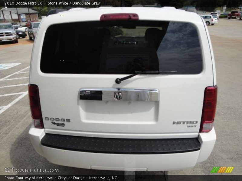 Stone White / Dark Slate Gray 2010 Dodge Nitro SXT