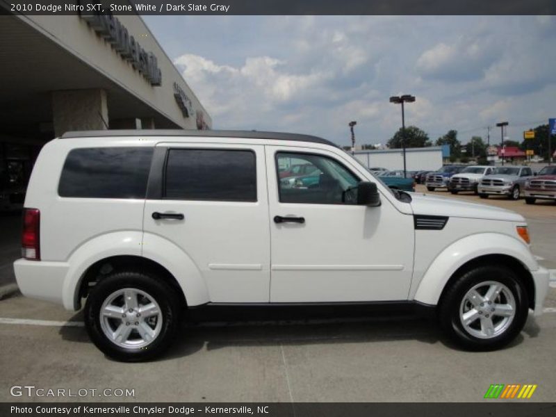 Stone White / Dark Slate Gray 2010 Dodge Nitro SXT