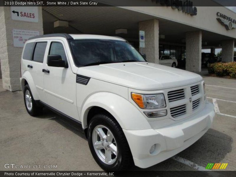 Stone White / Dark Slate Gray 2010 Dodge Nitro SXT