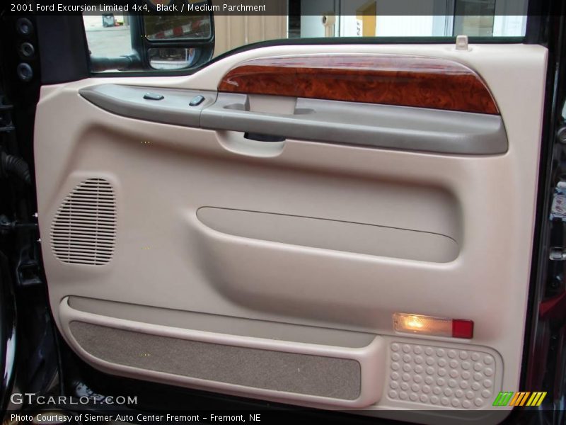 Black / Medium Parchment 2001 Ford Excursion Limited 4x4