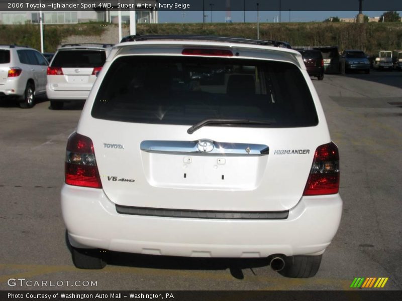 Super White / Ivory Beige 2006 Toyota Highlander Sport 4WD