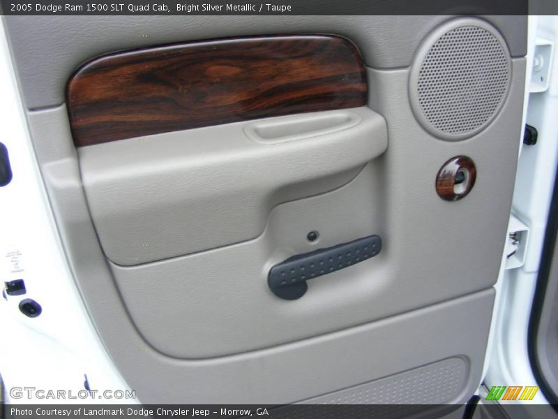 Bright Silver Metallic / Taupe 2005 Dodge Ram 1500 SLT Quad Cab