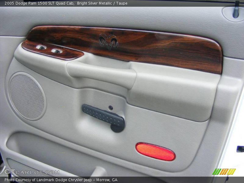 Bright Silver Metallic / Taupe 2005 Dodge Ram 1500 SLT Quad Cab