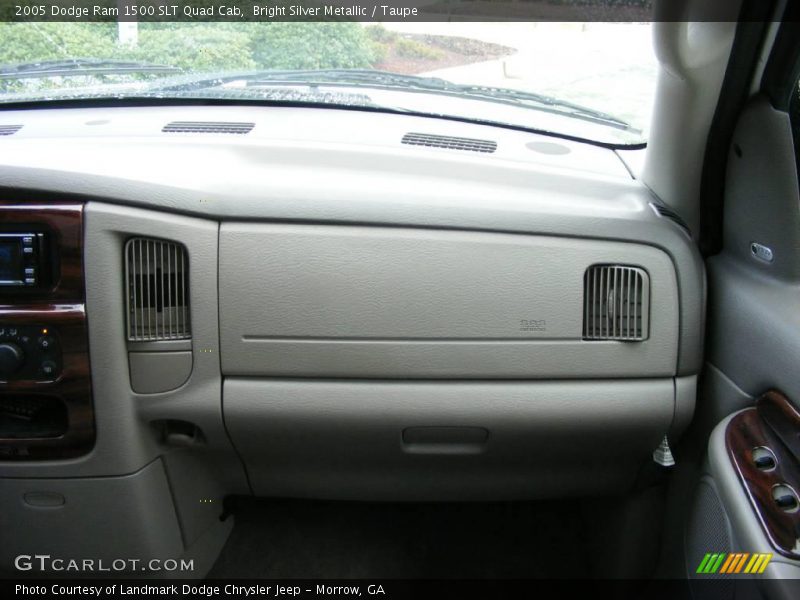 Bright Silver Metallic / Taupe 2005 Dodge Ram 1500 SLT Quad Cab