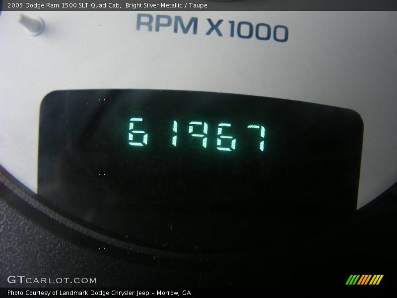 Bright Silver Metallic / Taupe 2005 Dodge Ram 1500 SLT Quad Cab