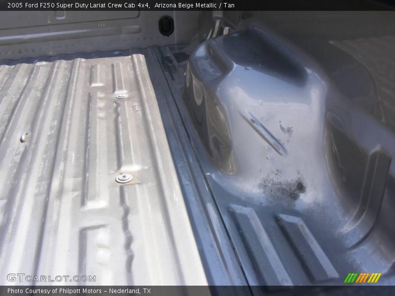Arizona Beige Metallic / Tan 2005 Ford F250 Super Duty Lariat Crew Cab 4x4