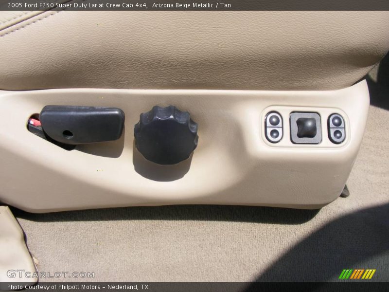 Arizona Beige Metallic / Tan 2005 Ford F250 Super Duty Lariat Crew Cab 4x4