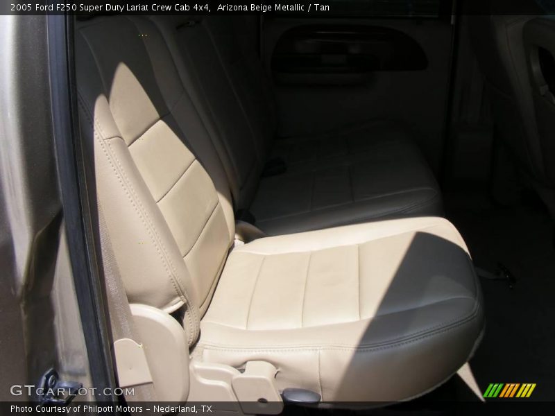 Arizona Beige Metallic / Tan 2005 Ford F250 Super Duty Lariat Crew Cab 4x4