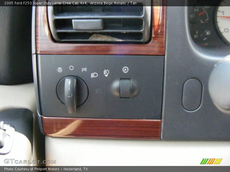 Arizona Beige Metallic / Tan 2005 Ford F250 Super Duty Lariat Crew Cab 4x4