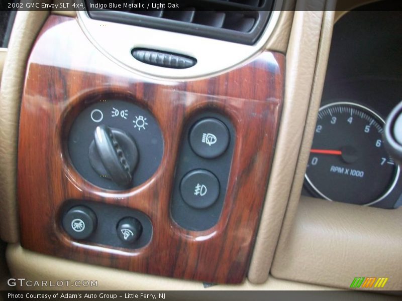 Indigo Blue Metallic / Light Oak 2002 GMC Envoy SLT 4x4