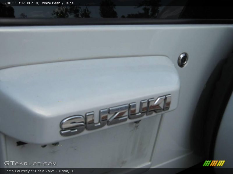 White Pearl / Beige 2005 Suzuki XL7 LX