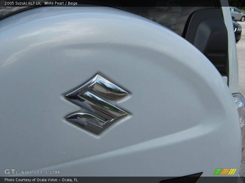 White Pearl / Beige 2005 Suzuki XL7 LX