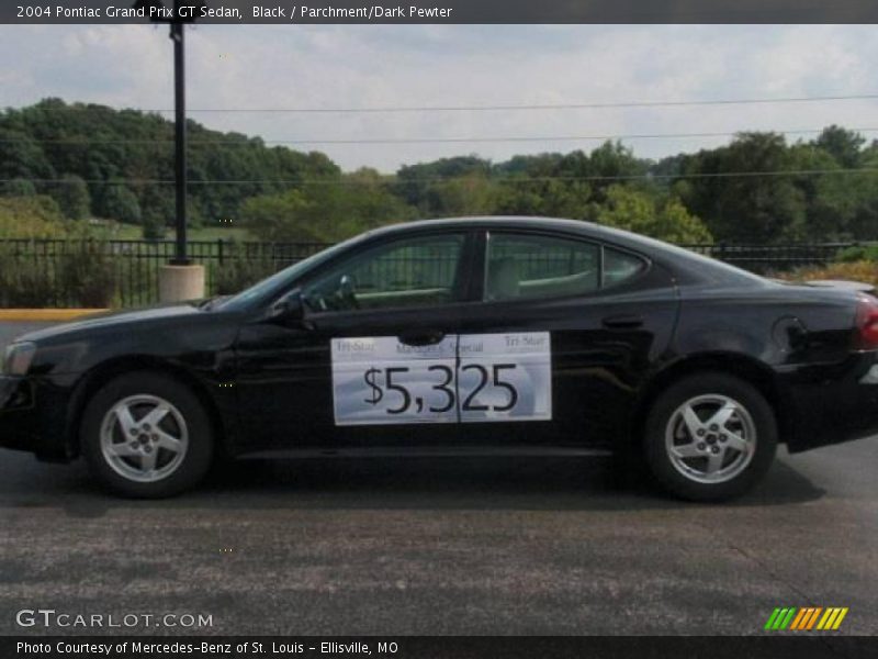 Black / Parchment/Dark Pewter 2004 Pontiac Grand Prix GT Sedan