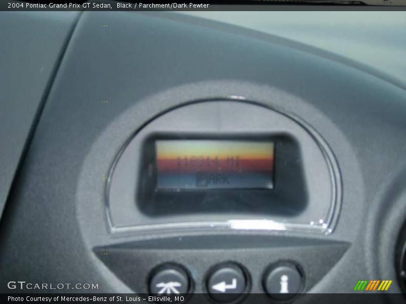Black / Parchment/Dark Pewter 2004 Pontiac Grand Prix GT Sedan
