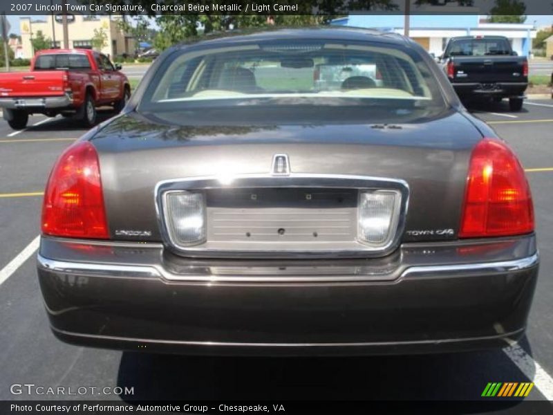  2007 Town Car Signature Charcoal Beige Metallic