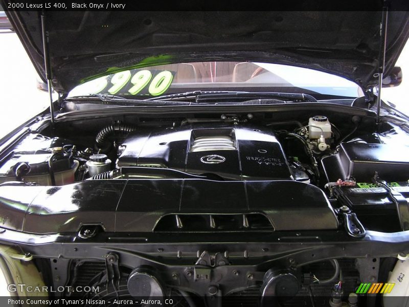 Black Onyx / Ivory 2000 Lexus LS 400