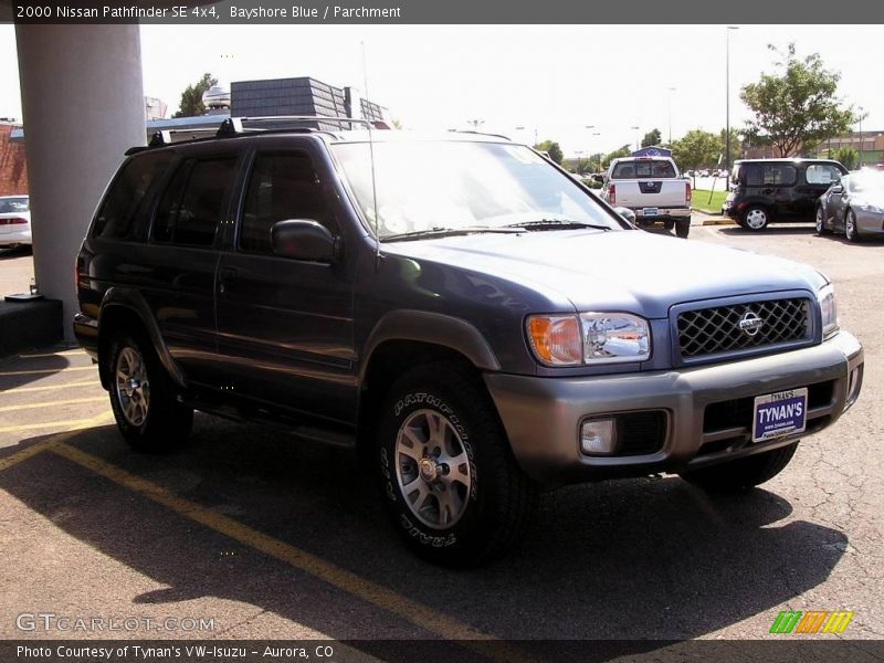 Bayshore Blue / Parchment 2000 Nissan Pathfinder SE 4x4