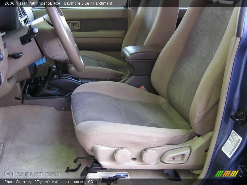 Bayshore Blue / Parchment 2000 Nissan Pathfinder SE 4x4