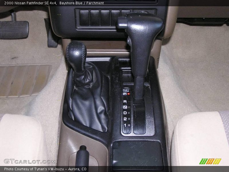 Bayshore Blue / Parchment 2000 Nissan Pathfinder SE 4x4