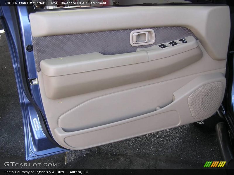 Bayshore Blue / Parchment 2000 Nissan Pathfinder SE 4x4