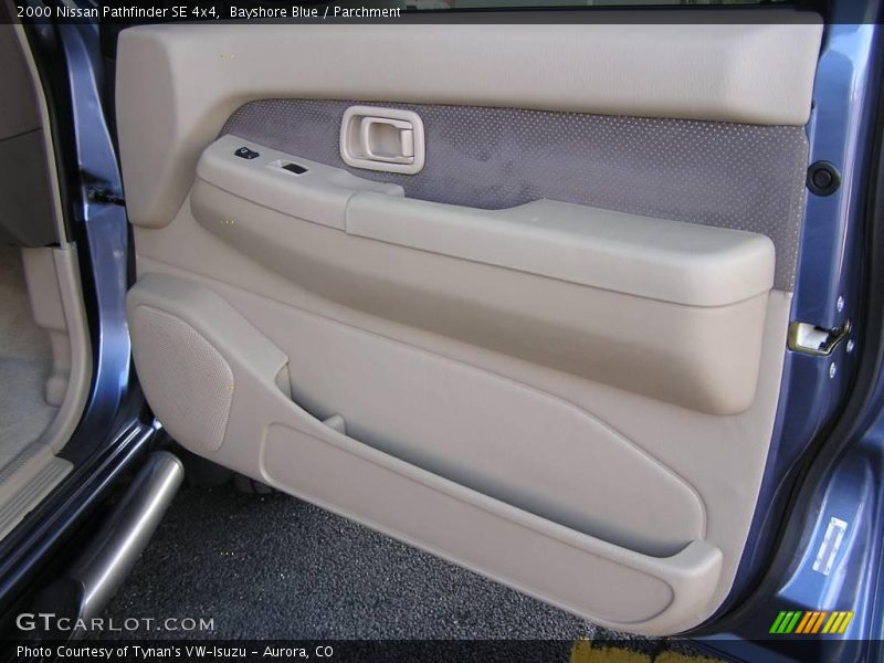 Bayshore Blue / Parchment 2000 Nissan Pathfinder SE 4x4