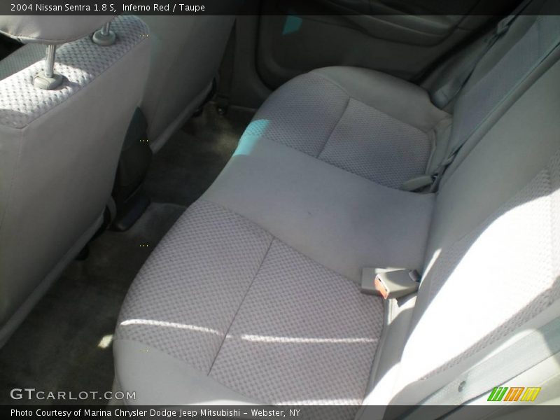 Inferno Red / Taupe 2004 Nissan Sentra 1.8 S