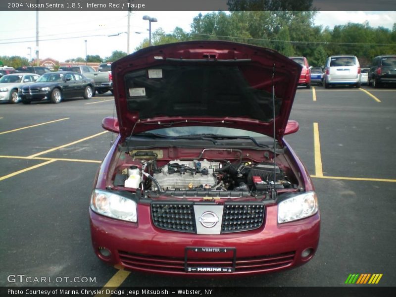 Inferno Red / Taupe 2004 Nissan Sentra 1.8 S