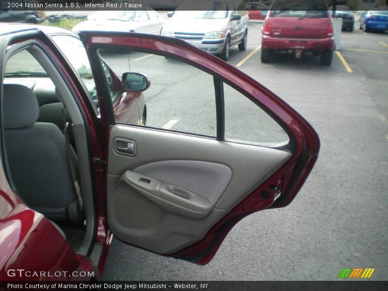 Inferno Red / Taupe 2004 Nissan Sentra 1.8 S