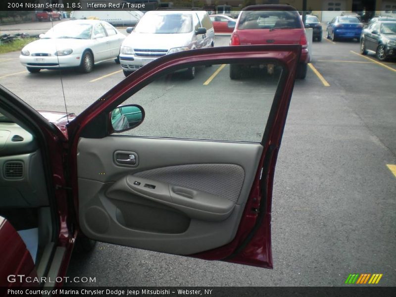 Inferno Red / Taupe 2004 Nissan Sentra 1.8 S