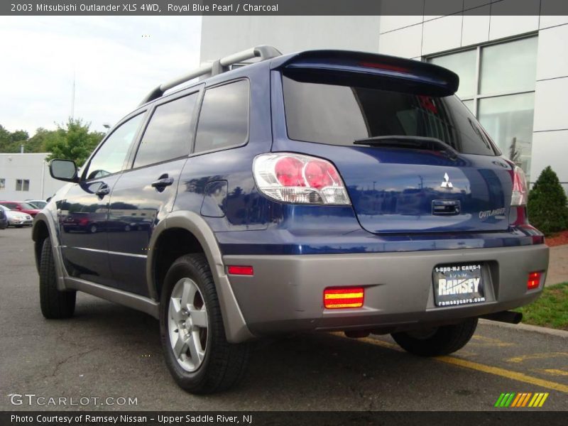 Royal Blue Pearl / Charcoal 2003 Mitsubishi Outlander XLS 4WD