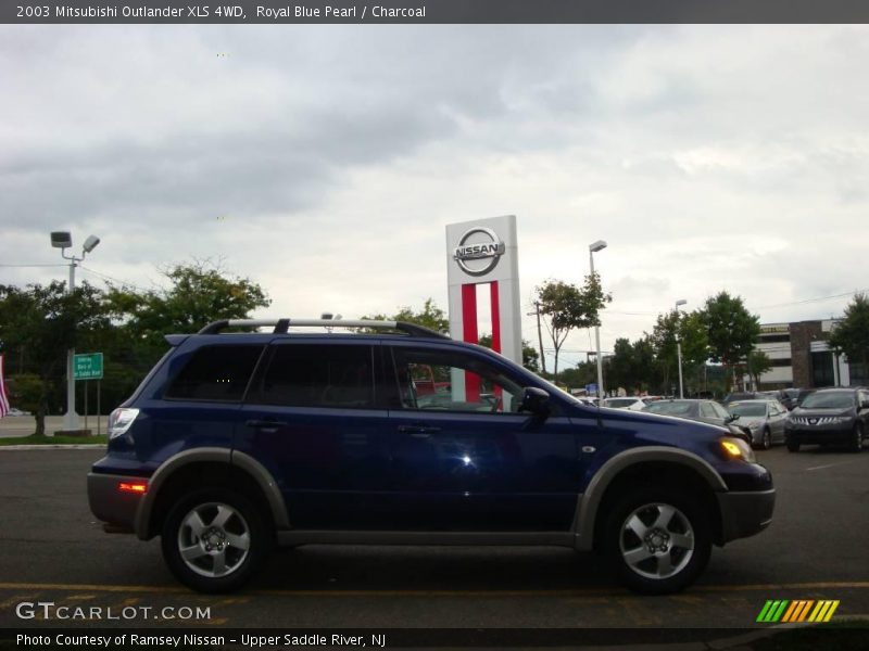 Royal Blue Pearl / Charcoal 2003 Mitsubishi Outlander XLS 4WD