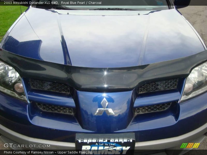 Royal Blue Pearl / Charcoal 2003 Mitsubishi Outlander XLS 4WD
