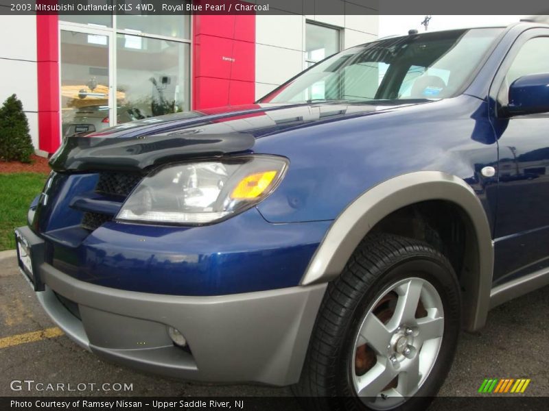 Royal Blue Pearl / Charcoal 2003 Mitsubishi Outlander XLS 4WD