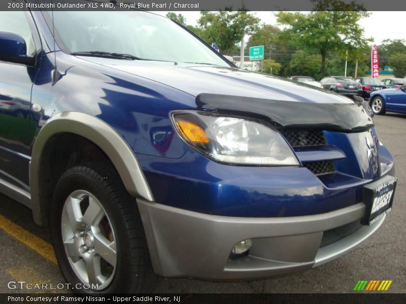Royal Blue Pearl / Charcoal 2003 Mitsubishi Outlander XLS 4WD