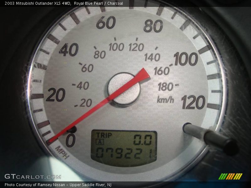 Royal Blue Pearl / Charcoal 2003 Mitsubishi Outlander XLS 4WD
