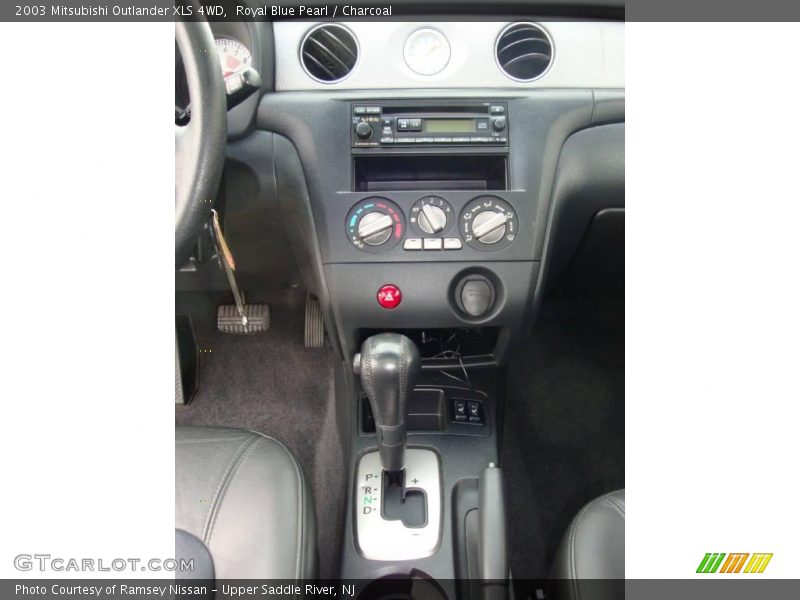 Royal Blue Pearl / Charcoal 2003 Mitsubishi Outlander XLS 4WD
