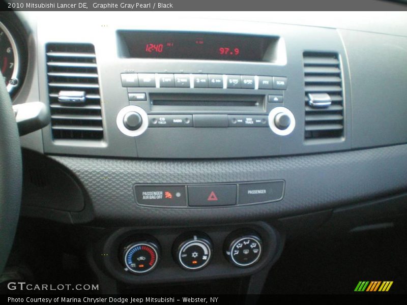 Graphite Gray Pearl / Black 2010 Mitsubishi Lancer DE