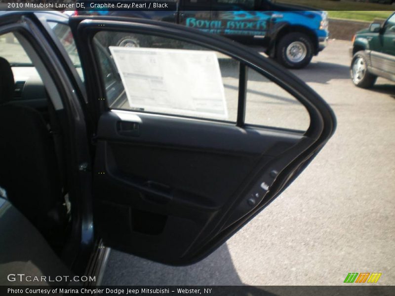 Graphite Gray Pearl / Black 2010 Mitsubishi Lancer DE
