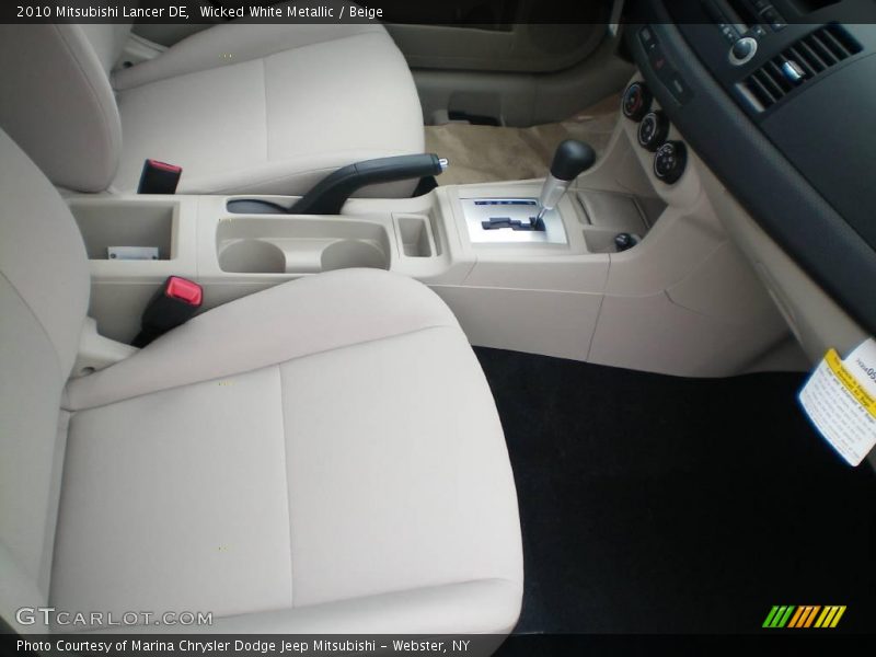 Wicked White Metallic / Beige 2010 Mitsubishi Lancer DE