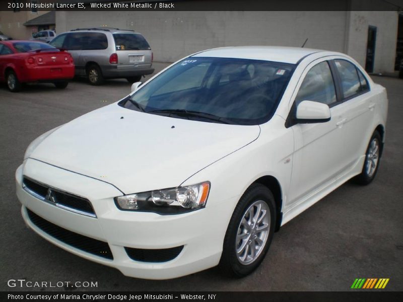 Wicked White Metallic / Black 2010 Mitsubishi Lancer ES