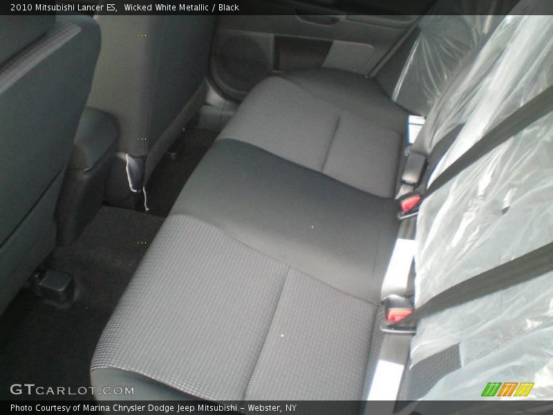Wicked White Metallic / Black 2010 Mitsubishi Lancer ES