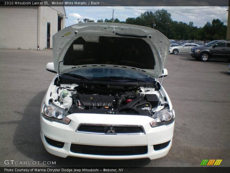 Wicked White Metallic / Black 2010 Mitsubishi Lancer ES