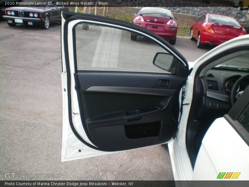 Wicked White Metallic / Black 2010 Mitsubishi Lancer ES