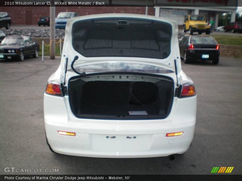 Wicked White Metallic / Black 2010 Mitsubishi Lancer ES