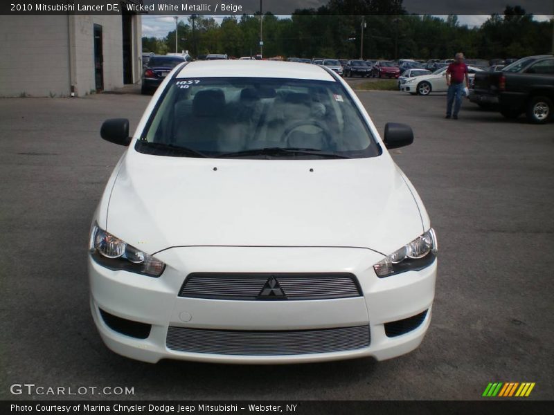 Wicked White Metallic / Beige 2010 Mitsubishi Lancer DE