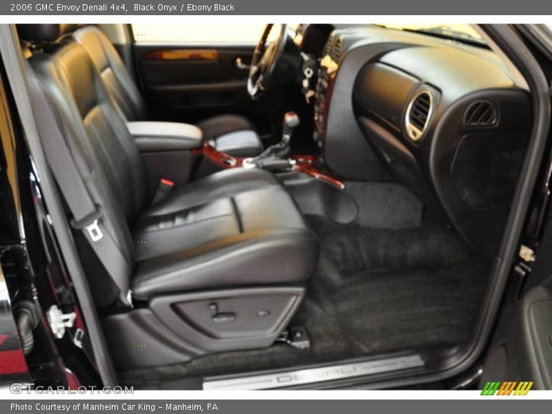 Black Onyx / Ebony Black 2006 GMC Envoy Denali 4x4