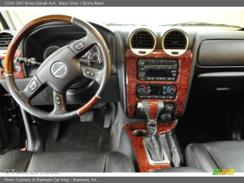 Black Onyx / Ebony Black 2006 GMC Envoy Denali 4x4
