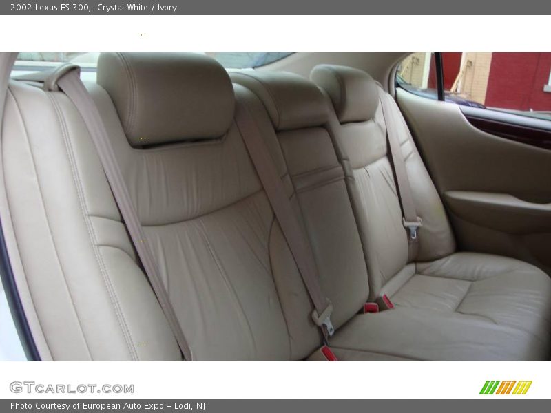 Crystal White / Ivory 2002 Lexus ES 300