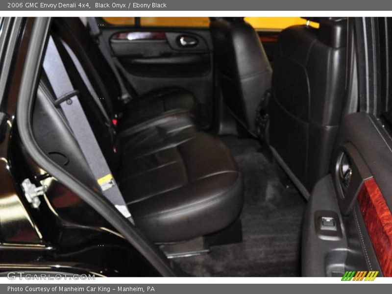 Black Onyx / Ebony Black 2006 GMC Envoy Denali 4x4